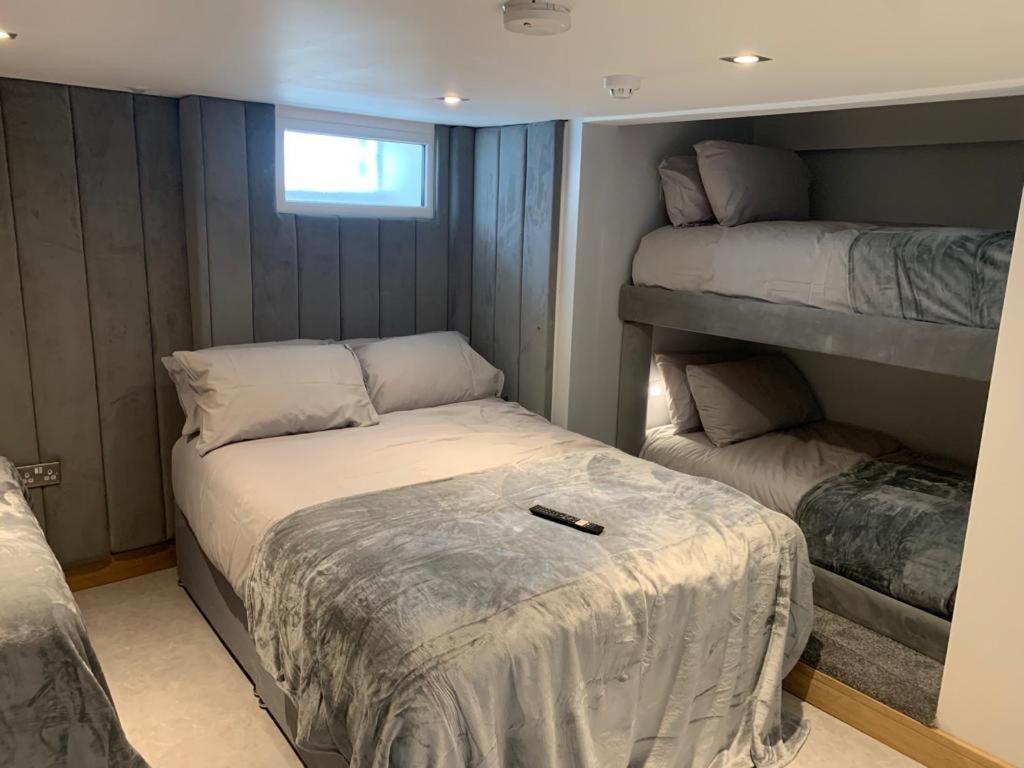 Belvedere - 83 Mount Pleasant *