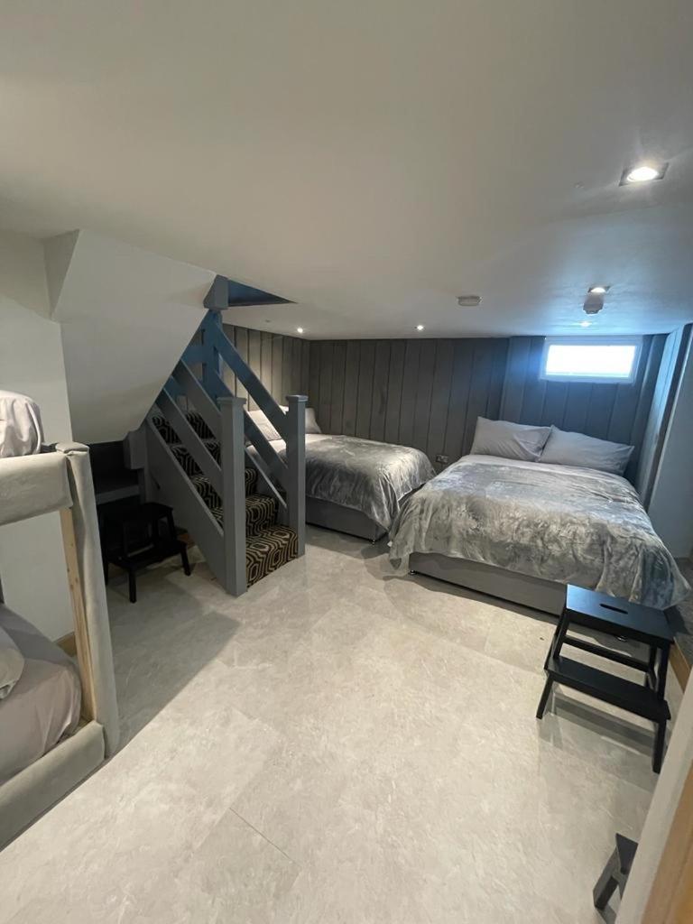 Belvedere - 83 Mount Pleasant * Liverpool